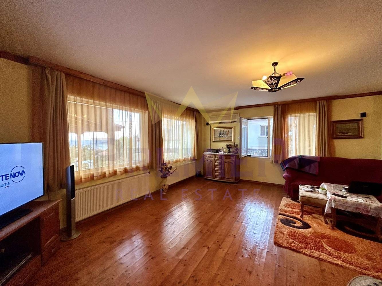 Продава КЪЩА, гр. Балчик, област Добрич, снимка 7 - Къщи - 54148304