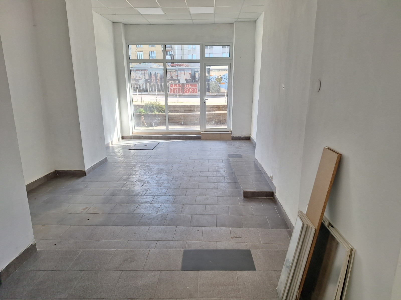 Продава МАГАЗИН, гр. София, Център, снимка 16 - Магазини - 54251130