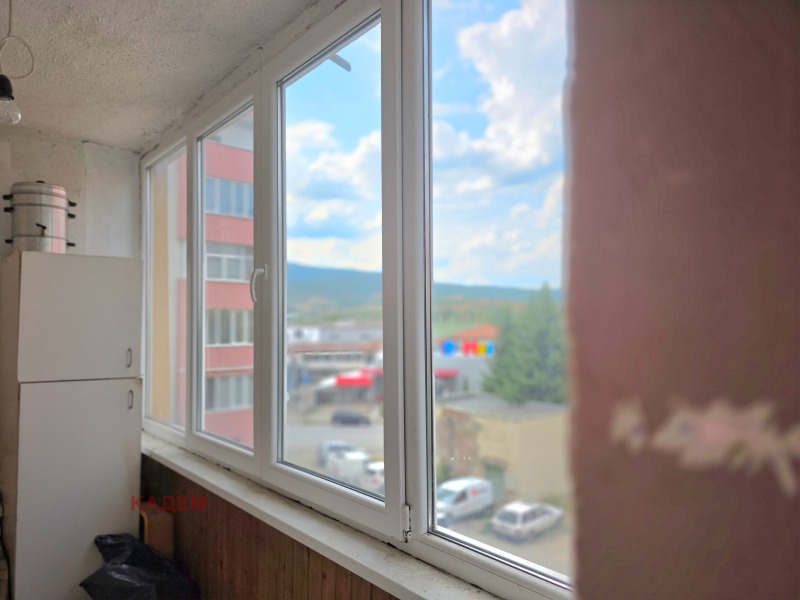 Продава  2-стаен град Кюстендил , Запад , 75 кв.м | 51848987 - изображение [13]