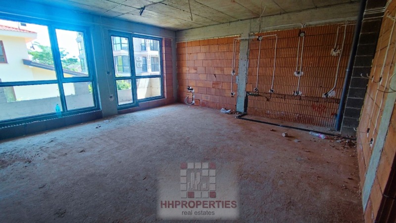 En venta  2 dormitorios Plovdiv , Jristo Smirnenski , 111 metros cuadrados | 41838633 - imagen [2]