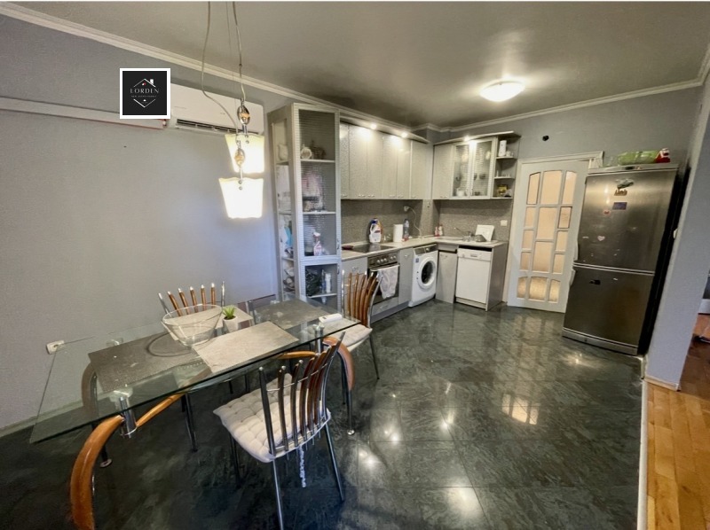 Продава 3-СТАЕН, гр. Пазарджик, Център, снимка 3 - Апартаменти - 52199810