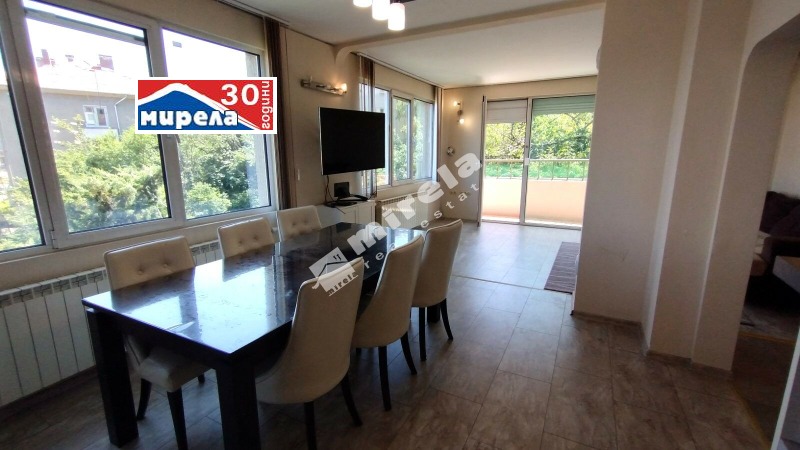 Продава  4-стаен град Велико Търново , Център , 140 кв.м | 52777337 - изображение [2]