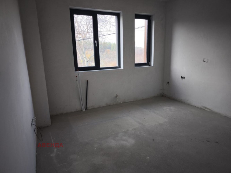 Продава КЪЩА, гр. София, м-т Детски град, снимка 8 - Къщи - 52721912