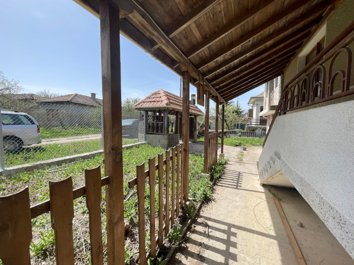 Продава КЪЩА, с. Климентово, област Варна, снимка 8 - Къщи - 55573117