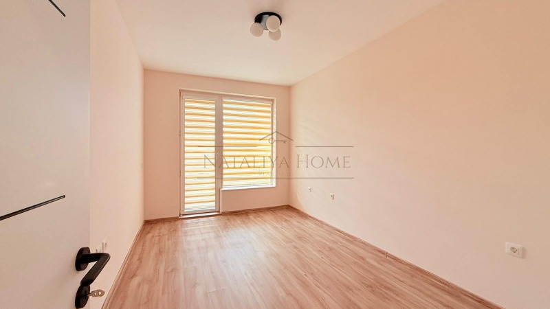 Продава 3-СТАЕН, гр. Бургас, Изгрев, снимка 3 - Апартаменти - 53113239