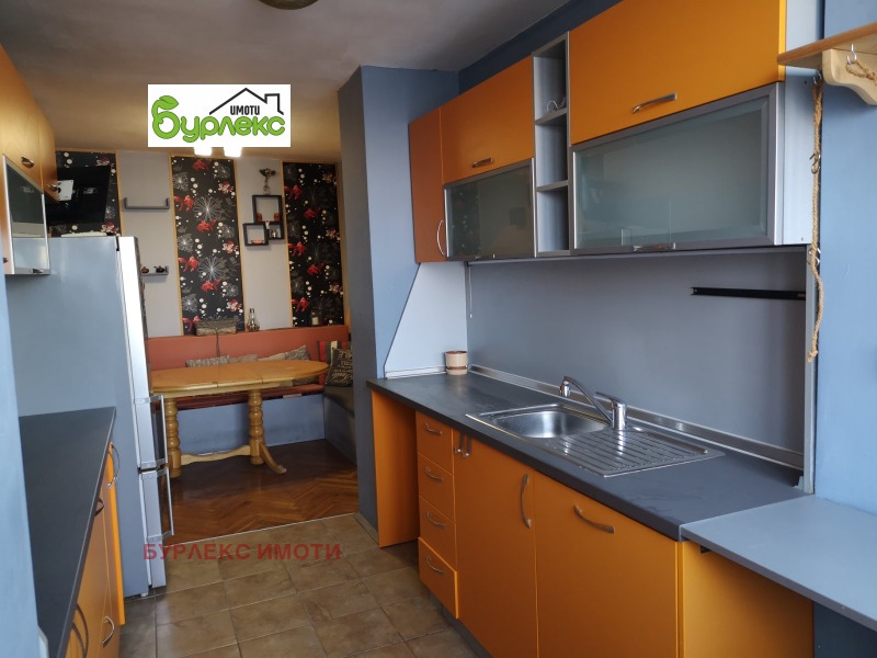 Продава 3-СТАЕН, гр. Варна, Зимно кино Тракия, снимка 6 - Aпартаменти - 48604086