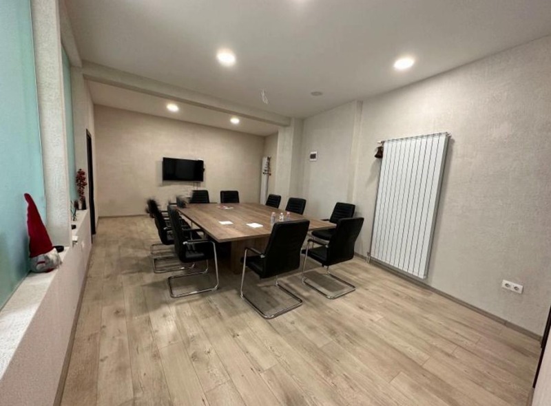 À venda  Escritório Sofia , Studentski grad , 140 m² | 79821701 - imagem [2]