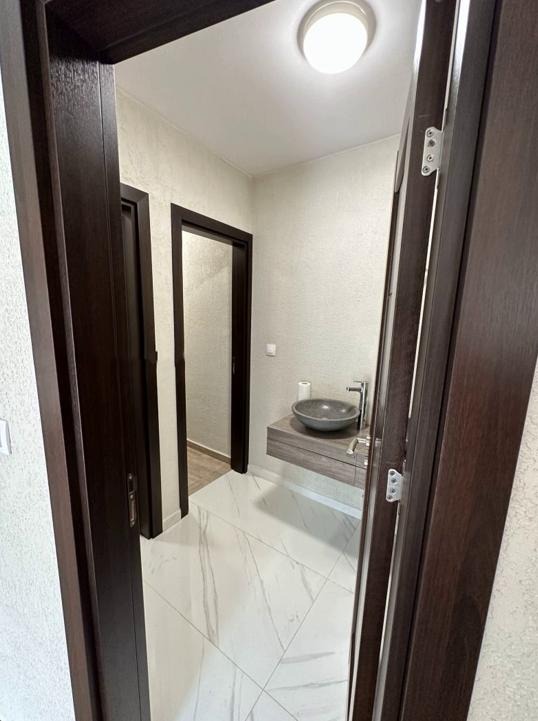 À venda  Escritório Sofia , Studentski grad , 140 m² | 79821701 - imagem [8]