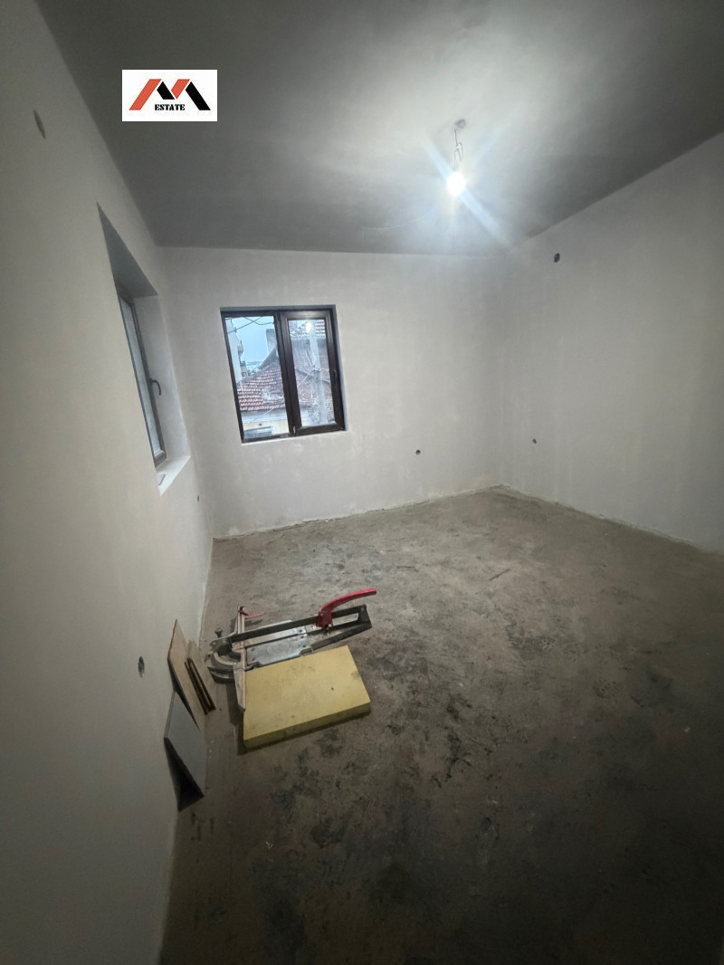 Продава КЪЩА, гр. Стара Загора, Казански - изток, снимка 2 - Къщи - 53226294