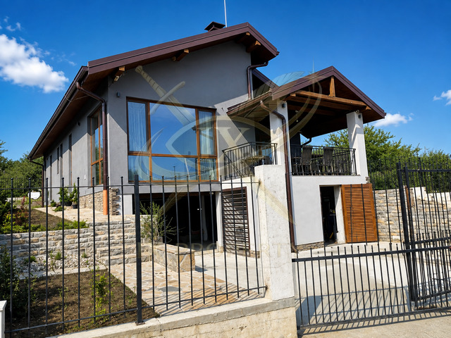 Продава КЪЩА, с. Емона, област Бургас, снимка 2 - Къщи - 55839757
