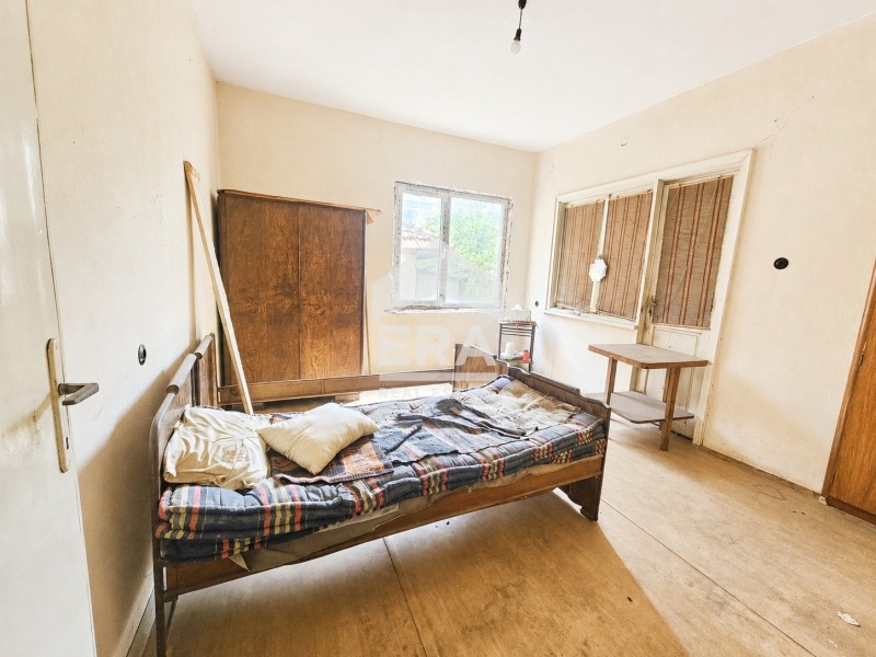 Продава КЪЩА, гр. Хасково, Център, снимка 2 - Къщи - 55898307