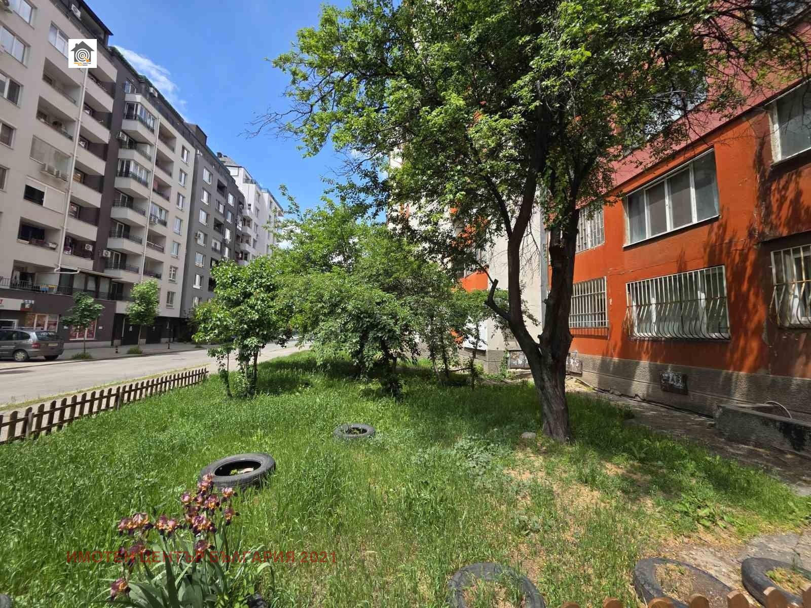 Продава 2-СТАЕН, гр. София, Толстой