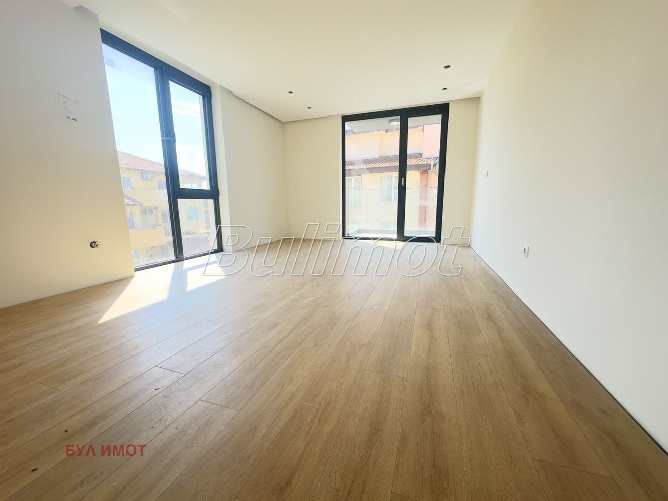 Продава 3-СТАЕН, гр. Варна, Бриз, снимка 2 - Апартаменти - 46244065