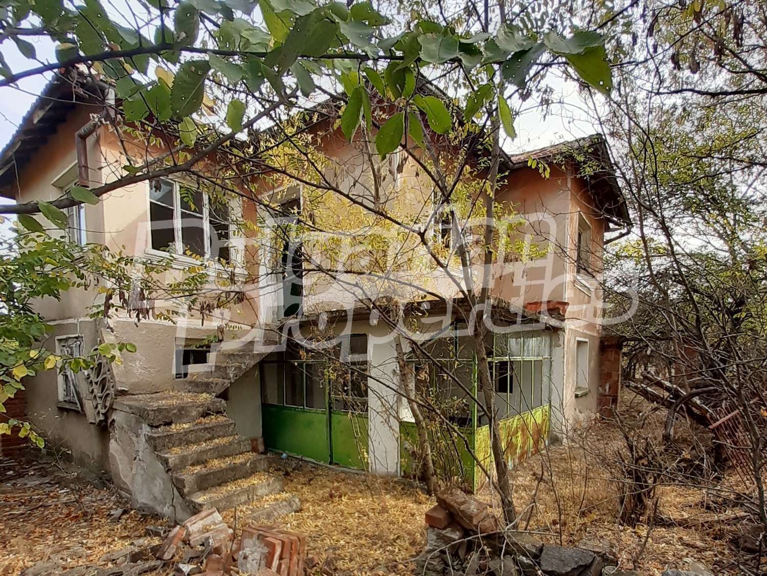 Продава КЪЩА, гр. Генерал Тошево, област Добрич, снимка 2 - Къщи - 38690110