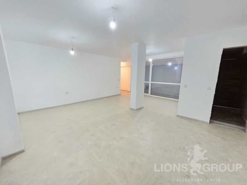 Продава 1-СТАЕН в град Варна, Погреби - 55 кв.м / 59 000 € » 115 393.97 лв., ЛАЙЪНС ГРУП
