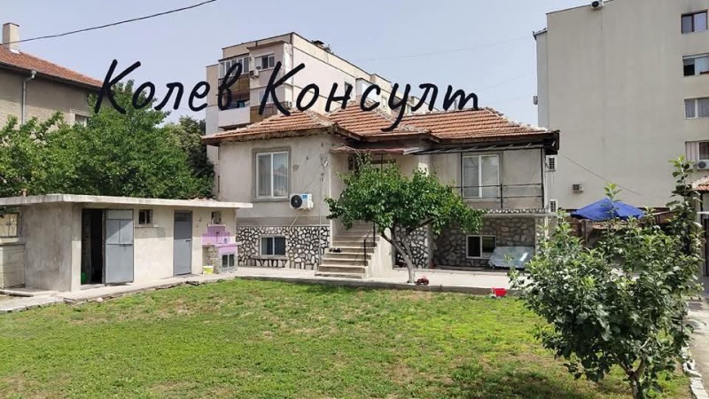 Продава КЪЩА в област Хасково, гр. Димитровград - 140 кв.м / 145 718.19 € » 285 000 лв., КОЛЕВ КОНСУЛТ