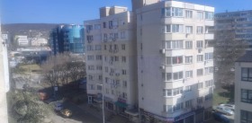 3 quartos Levski 1, Varna 1