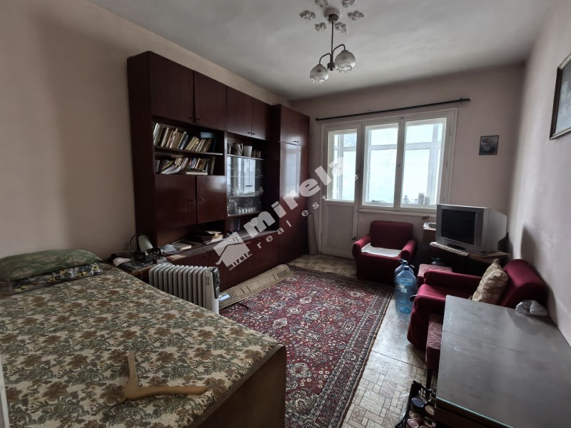 Продава 2-СТАЕН, гр. Ямбол, Център