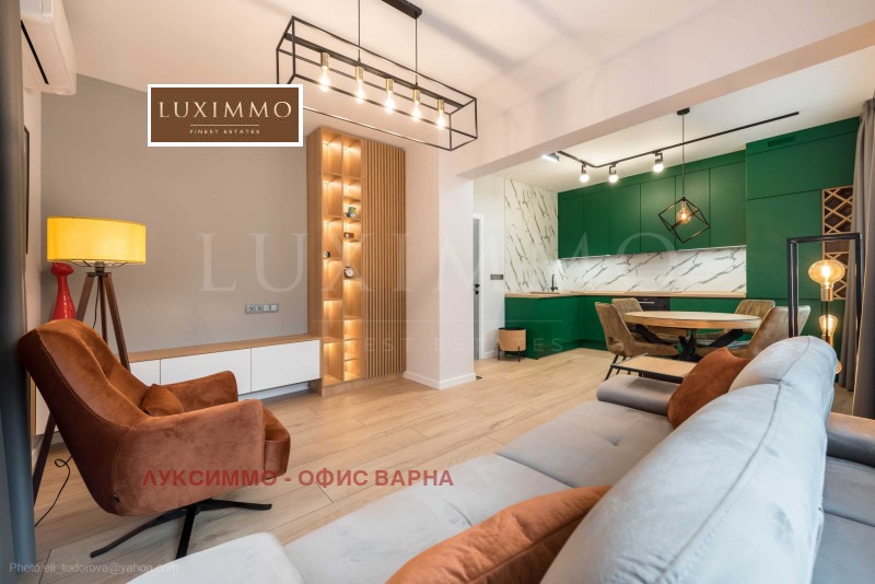 For Sale  2 bedroom Varna , Tsentar , 100 sq.m | 96787852