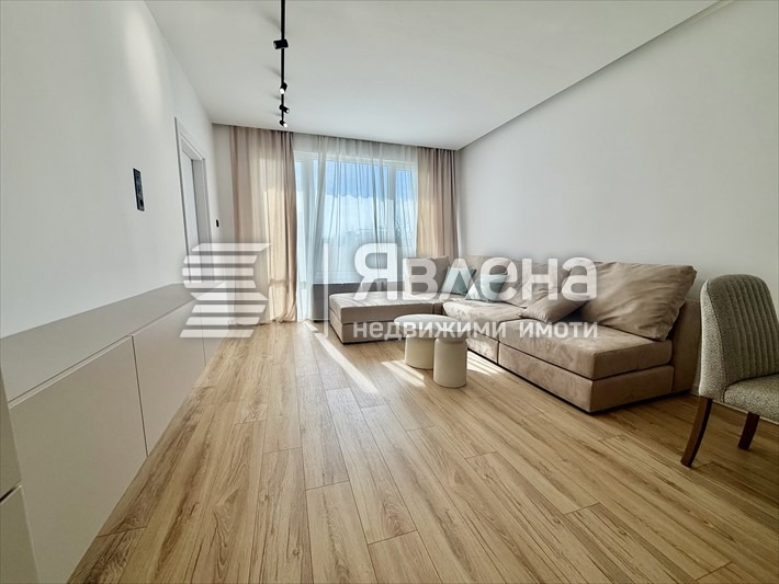 Продава 4-СТАЕН, гр. София, Изток