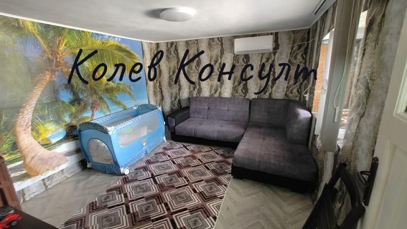 Продава КЪЩА, гр. Димитровград, област Хасково, снимка 2 - Къщи - 52521721