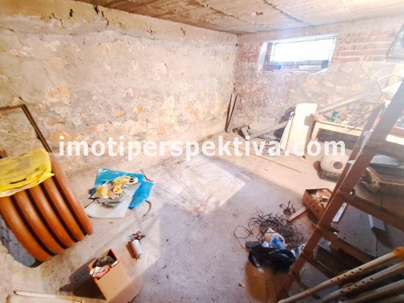 Продава КЪЩА, гр. Пловдив, Кършияка, снимка 12 - Къщи - 53313065