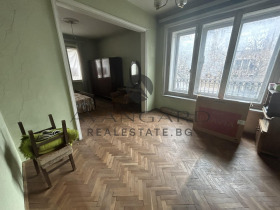 2 bedroom Tsentar, Plovdiv 1