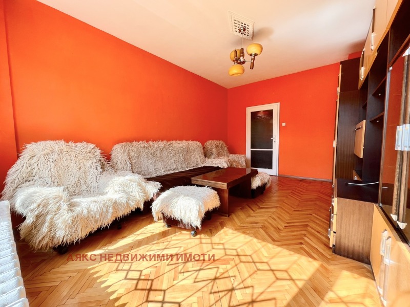 Til salgs  2 soverom Sofia , Mladost 1 , 75 kvm | 11344786