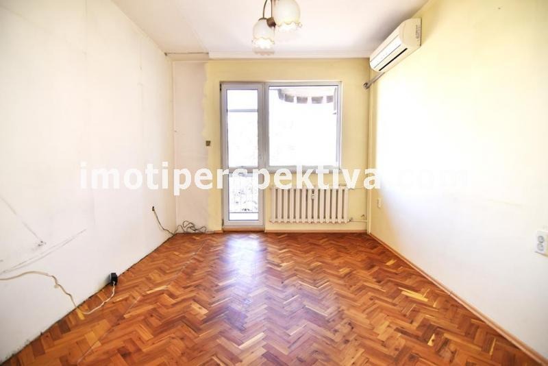 Продава 3-СТАЕН, гр. Пловдив, Кършияка, снимка 2 - Апартаменти - 53860342