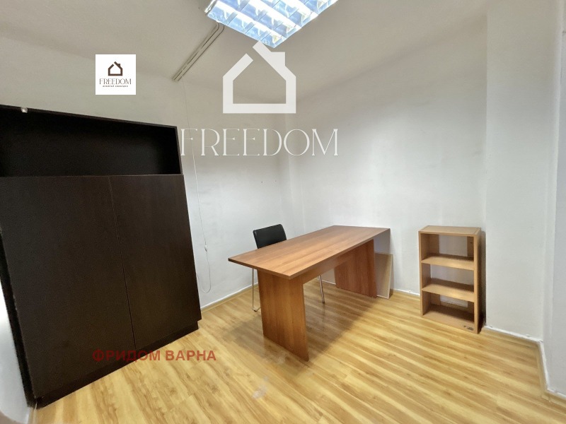 Na prodej  Kancelář Varna , Centar , 10 m2 | 60293625 - obraz [4]