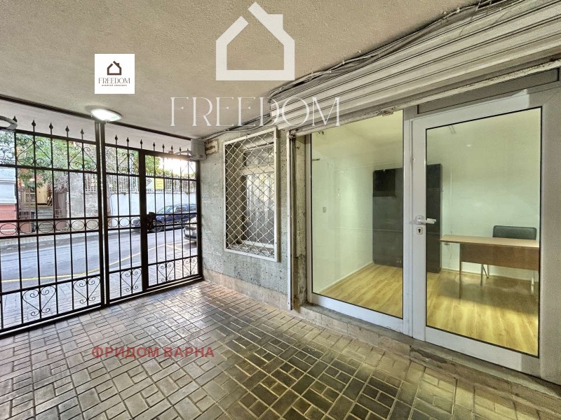 Na prodej  Kancelář Varna , Centar , 10 m2 | 60293625 - obraz [3]