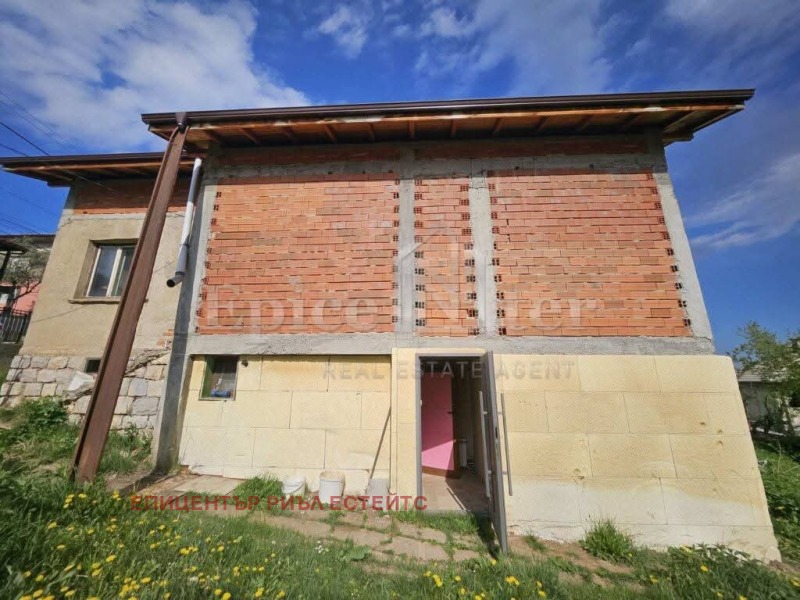 En venta  Casa Pernik , Ralitsa , 230 metros cuadrados | 62200539 - imagen [9]