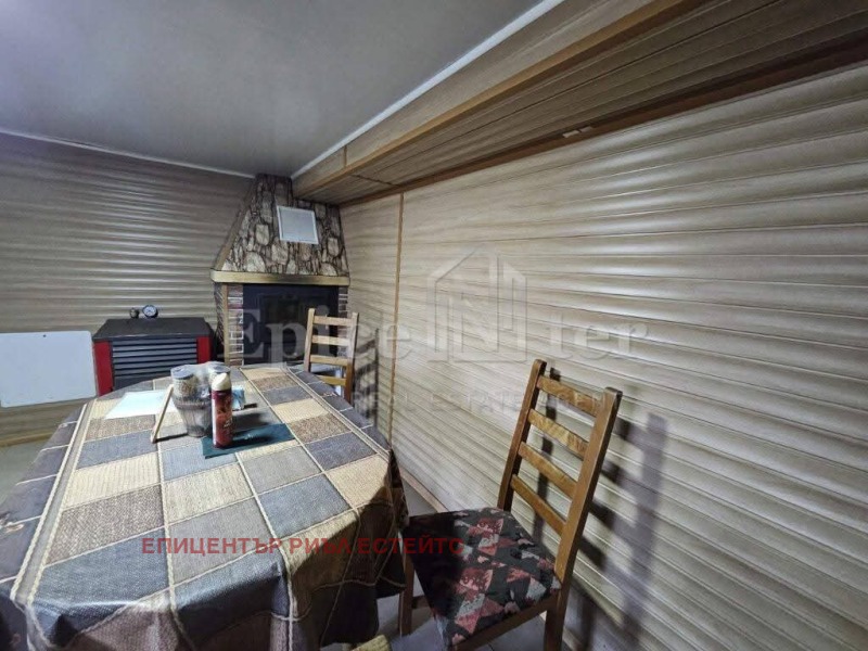 En venta  Casa Pernik , Ralitsa , 230 metros cuadrados | 62200539 - imagen [2]