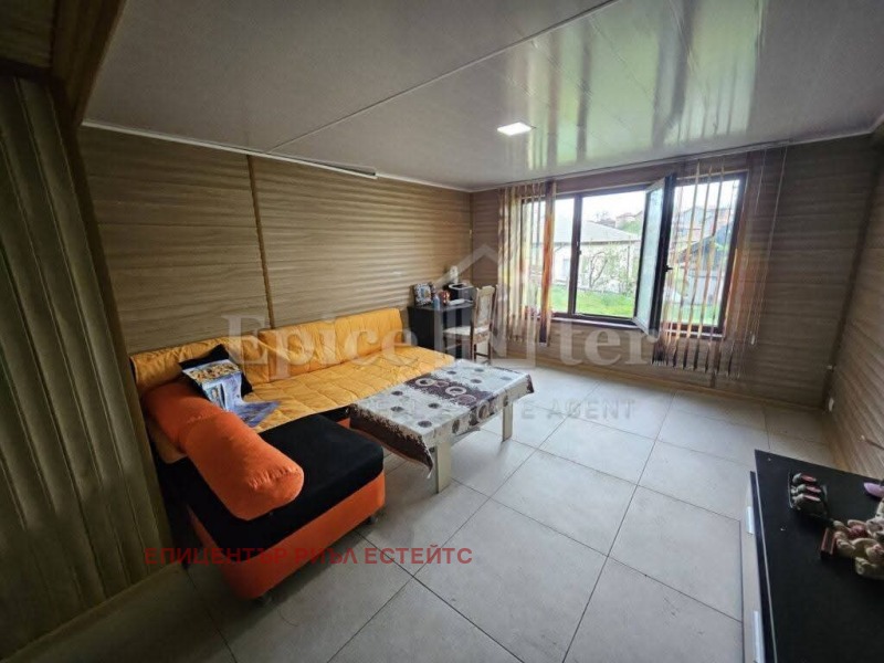 En venta  Casa Pernik , Ralitsa , 230 metros cuadrados | 62200539 - imagen [3]