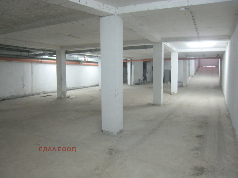 Продаја  Гараге Софија , Лјулин - центар , 640 м2 | 52883910 - слика [7]