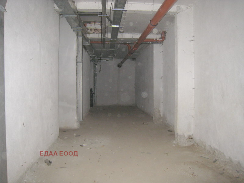 Продаја  Гараге Софија , Лјулин - центар , 640 м2 | 52883910 - слика [10]