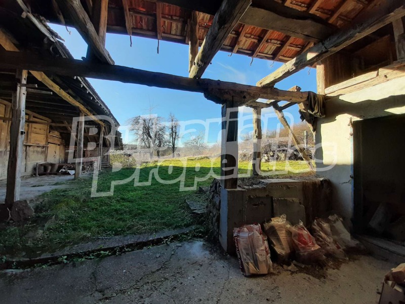 Продава  Парцел област Велико Търново , с. Мийковци , 2230 кв.м | 43581295 - изображение [8]