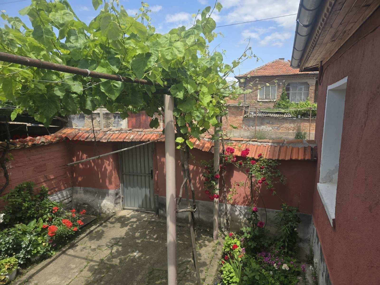 Продава КЪЩА, с. Трилистник, област Пловдив