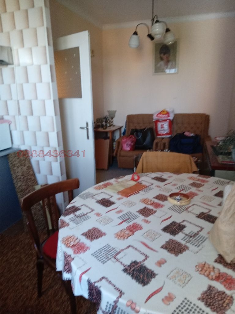 Продава 3-СТАЕН, гр. Омуртаг, област Търговище, снимка 5 - Апартаменти - 52785540