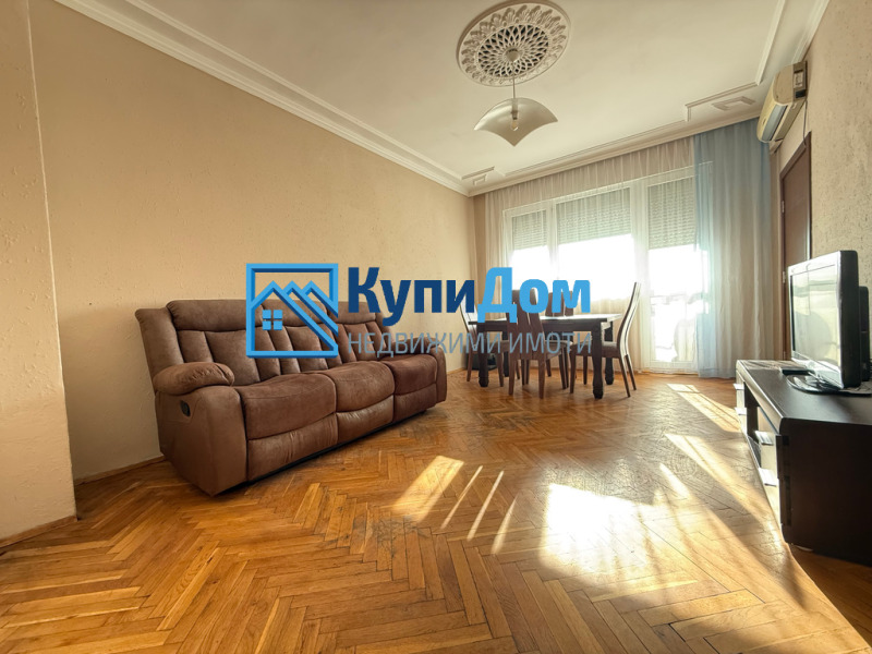 Продава 3-СТАЕН, гр. Варна, Левски 1