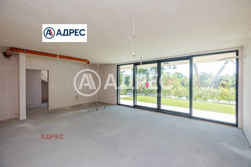 На продаж  3+ кімнати Варна , к.к. Св.Св. Константин и Елена , 205 кв.м | 84648394 - зображення [2]