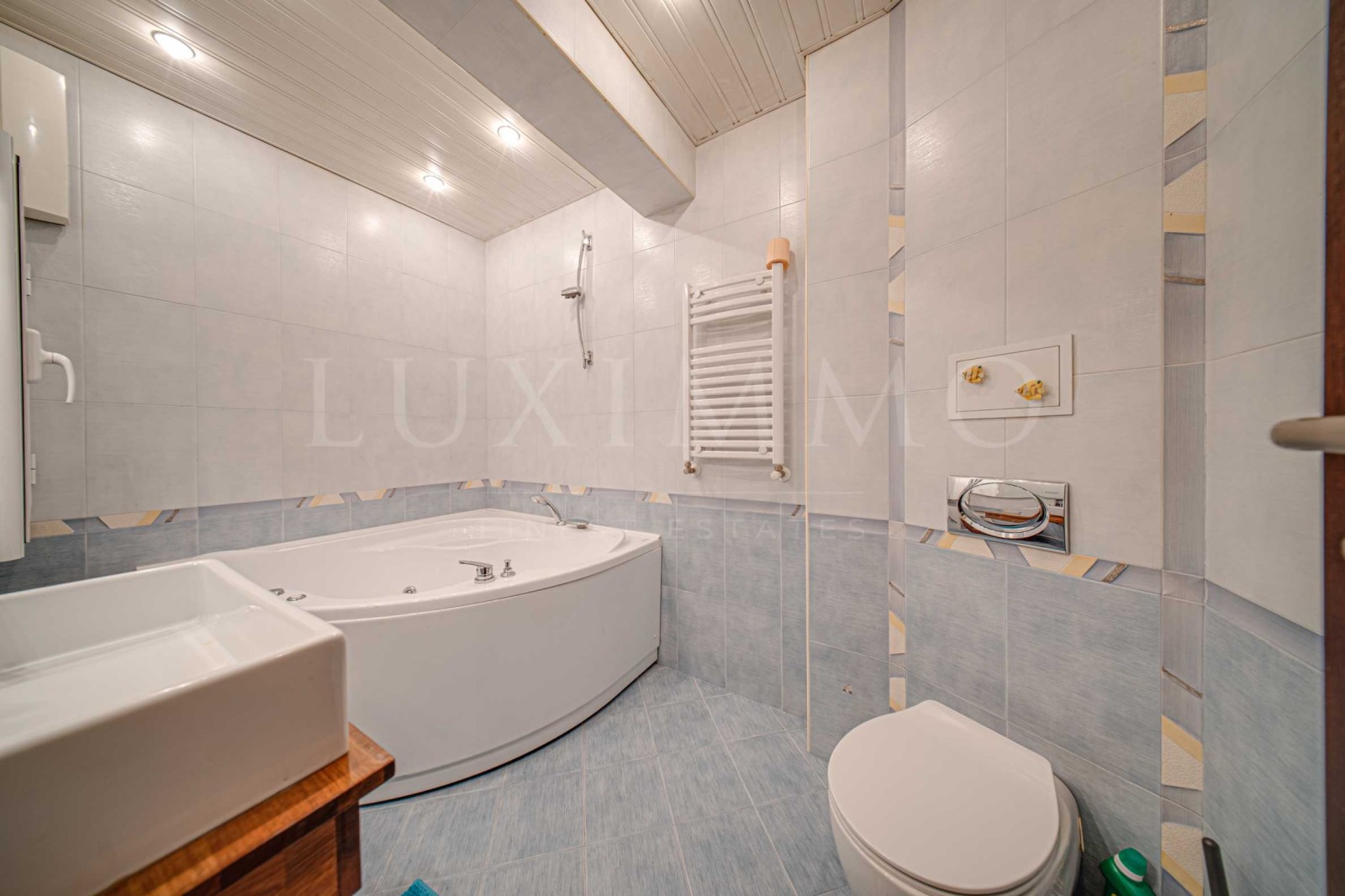Продава 4-СТАЕН, гр. София, Кръстова вада, снимка 16 - Апартаменти - 56701182