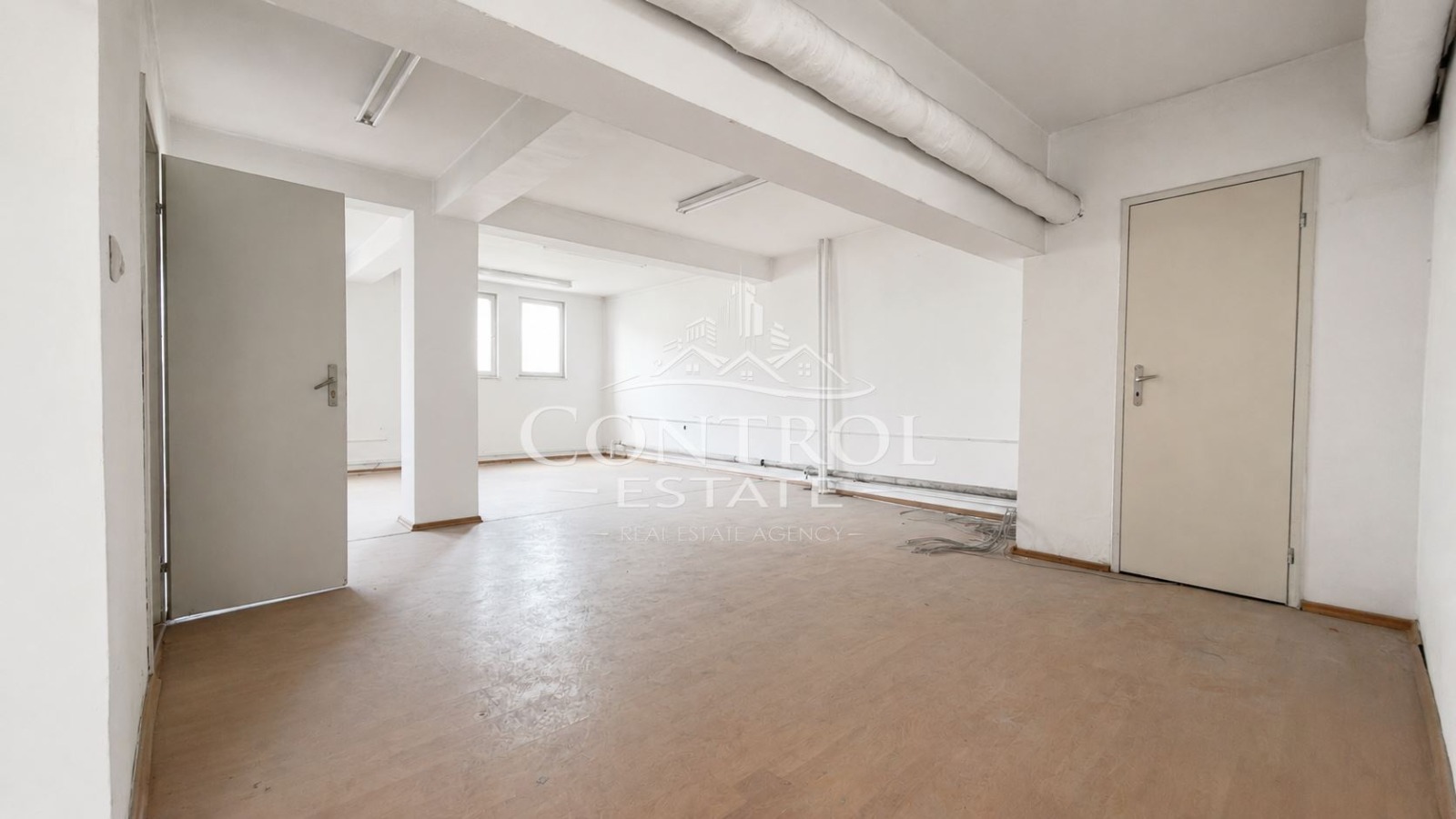 Продава ЗАВЕДЕНИЕ, гр. Велико Търново, Света гора, снимка 3 - Заведения - 55526456