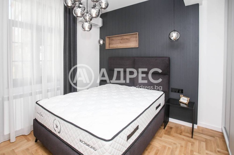 Продава МНОГОСТАЕН, гр. София, Център, снимка 9 - Aпартаменти - 47850879