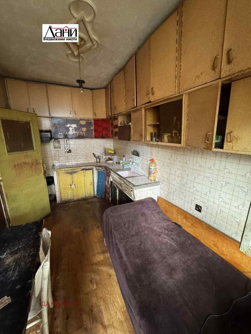 Продава  Многостаен град Шумен , Болницата , 120 кв.м | 96319735 - изображение [4]