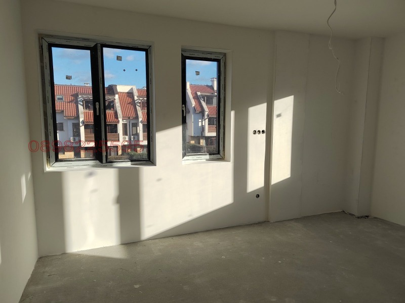Til salg  Hus Sofia , Pancharevo , 209 kvm | 27786852 - billede [4]