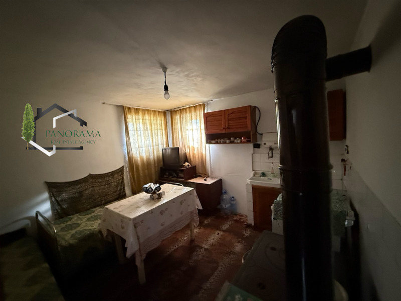 Продава КЪЩА, гр. Шумен, Мътница, снимка 3 - Къщи - 53369139