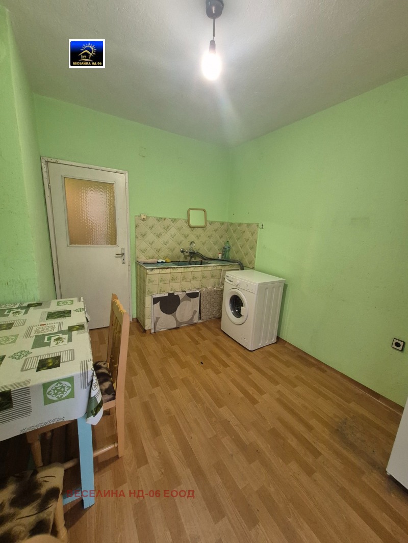 Продава  1-стаен град Добрич , Център , 50 кв.м | 37629712 - изображение [2]