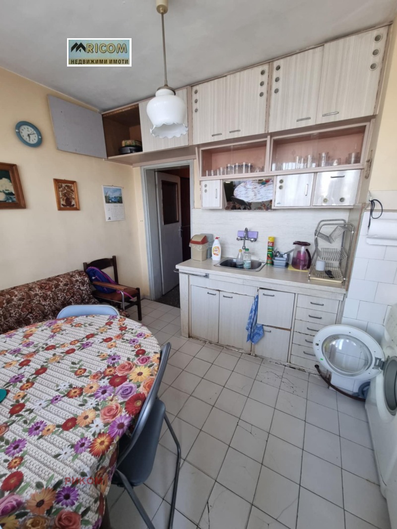 Te koop  2 slaapkamers Pleven , Sjirok tsentar , 75 m² | 63852829