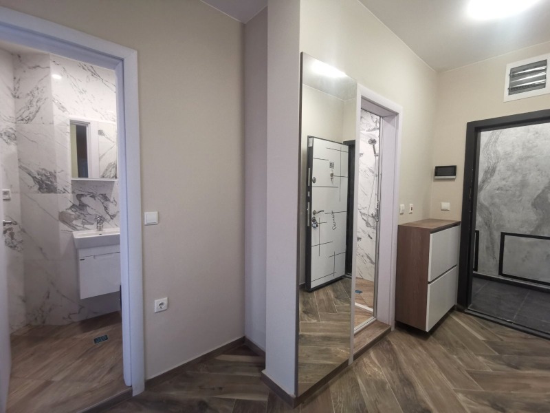 Продава  3-стаен град Плевен , Идеален център , 132 кв.м | 15919008 - изображение [8]